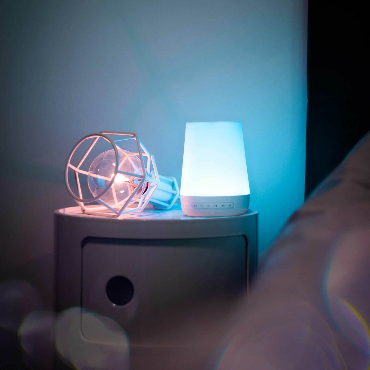 
              Polar Night White Noise Machine